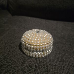 Pearl Beaded Round Jewelry Box